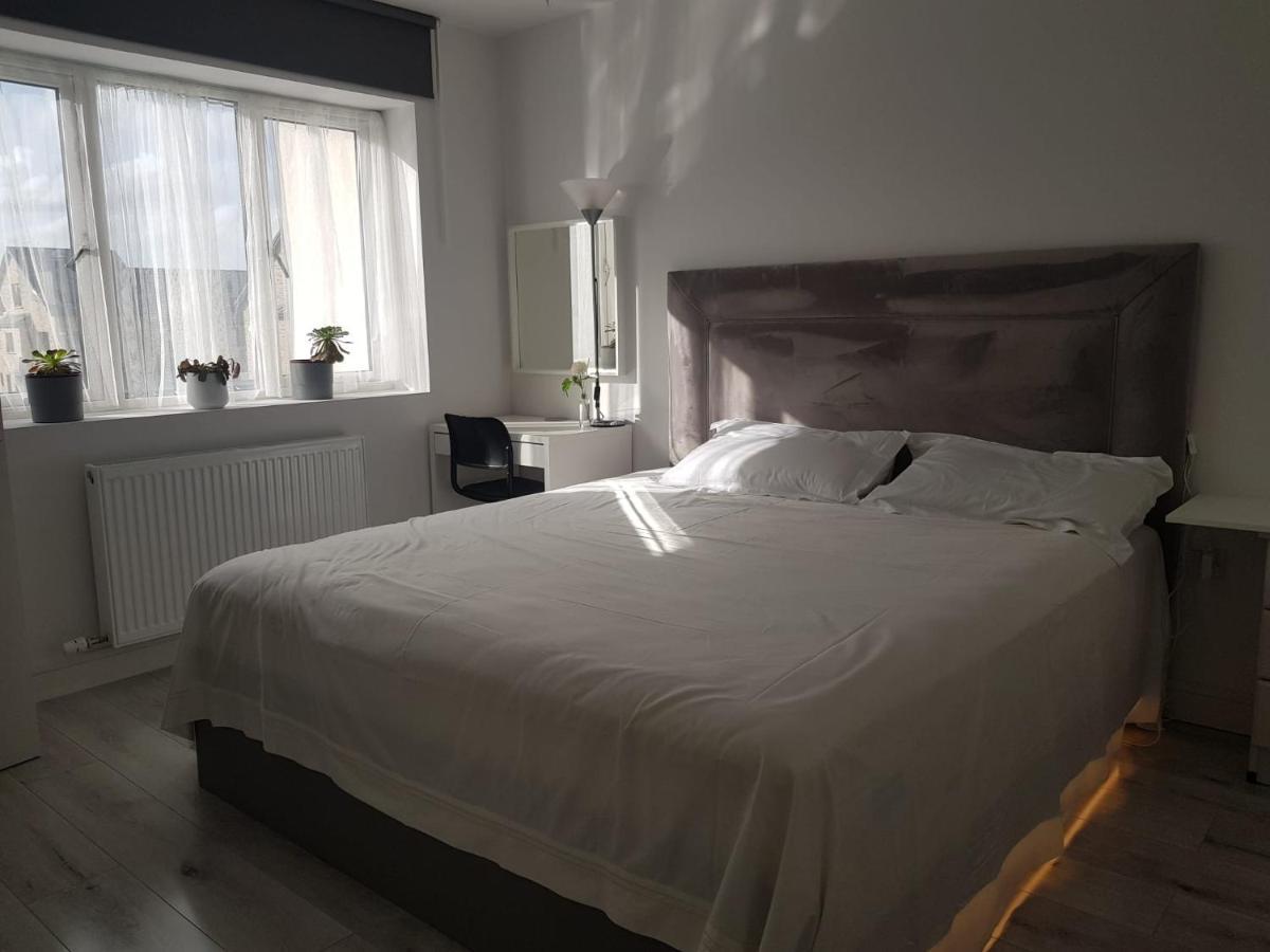 דבלין Barnoaks House - Private Room Ensuite Bathroom Homestay מראה חיצוני תמונה
