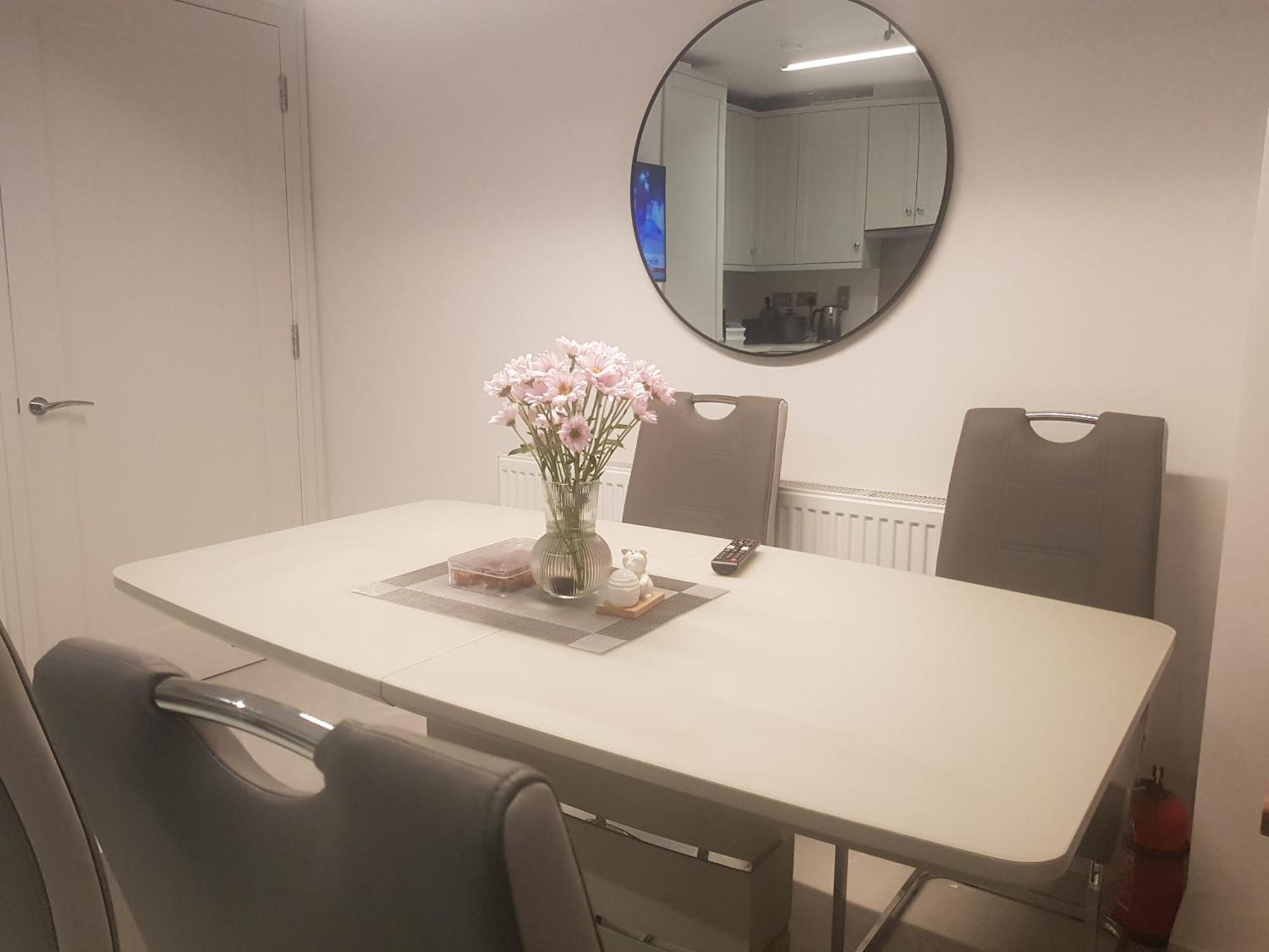 דבלין Barnoaks House - Private Room Ensuite Bathroom Homestay מראה חיצוני תמונה